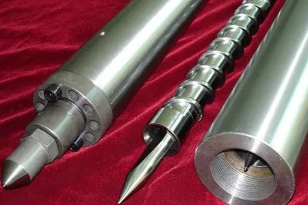 螺桿機筒是如何產生磨損的?材料之間不斷摩擦!